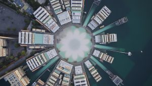 apprenez à fabriquer facilement un composteur écologique à partir de palettes recyclées avec notre guide diy simple et pratique.